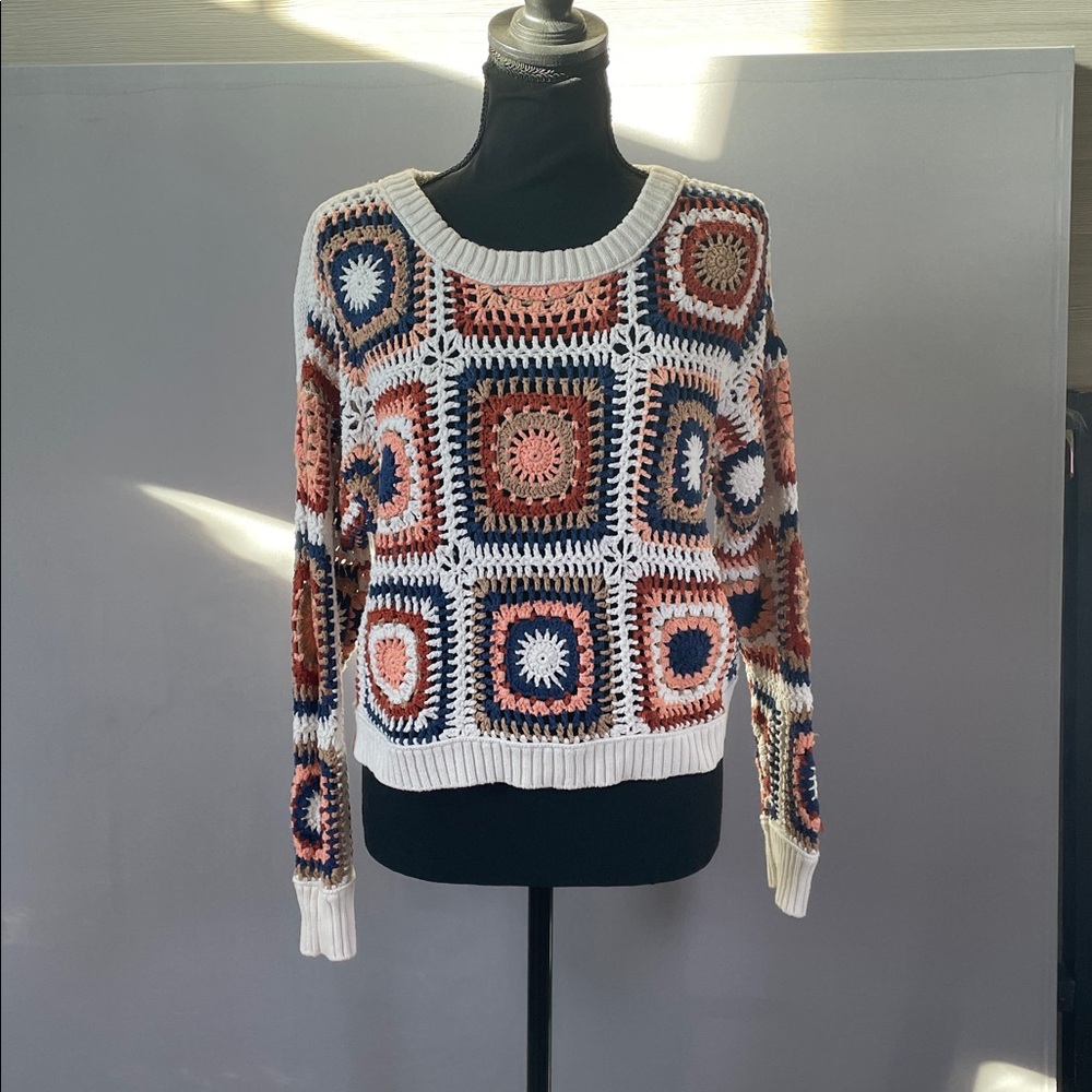 American Eagle Outfitters Cotton Boho Crochet Granny-Square Boxy Cropped Sweater